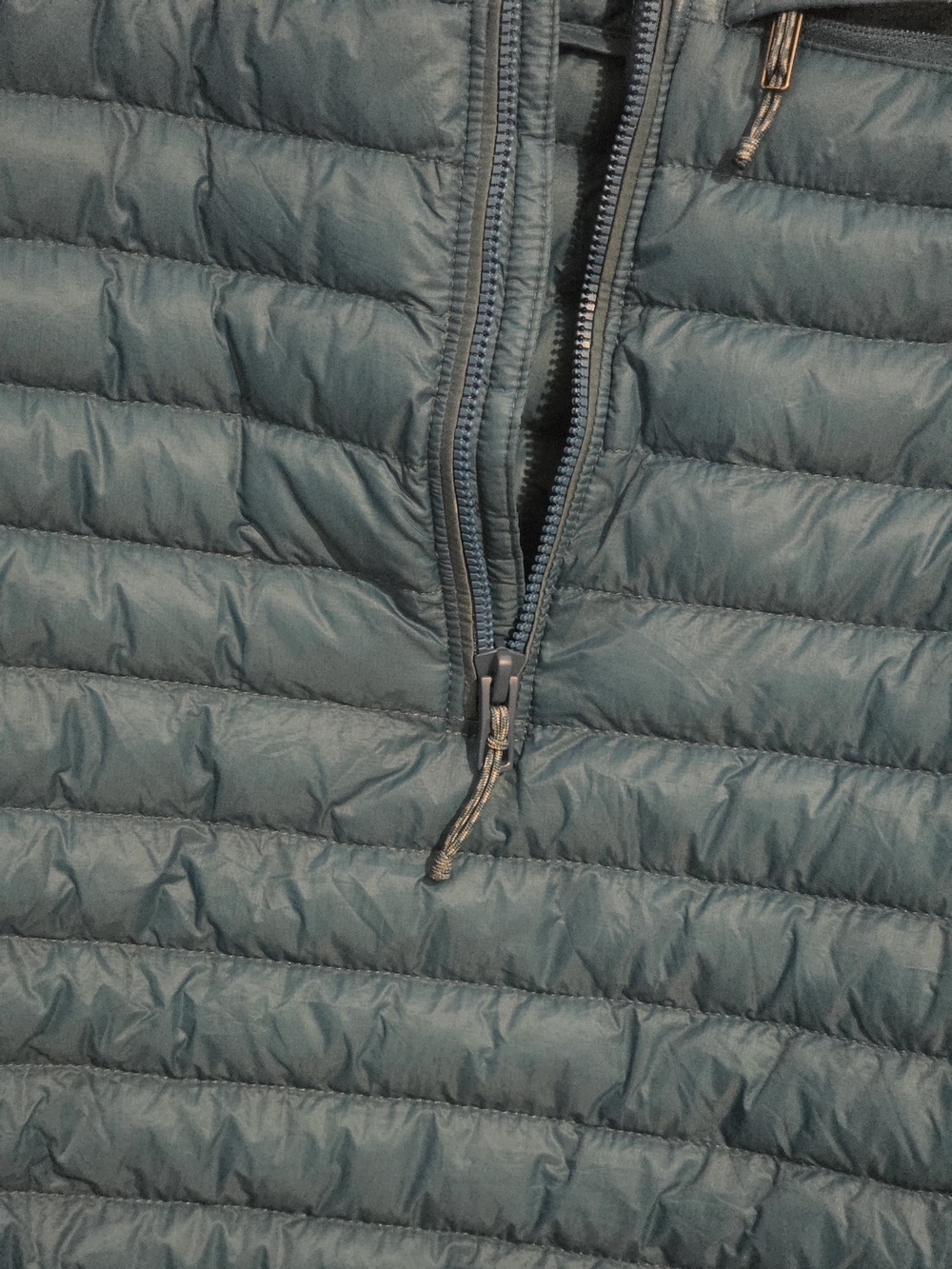 Patagonia Women’s AlpLight Down Quilted Pullover Jacket - Teal Blue - Picture 4 of 9